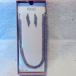 New women’s Badgley Mischka necklace and earring jewelry gift set